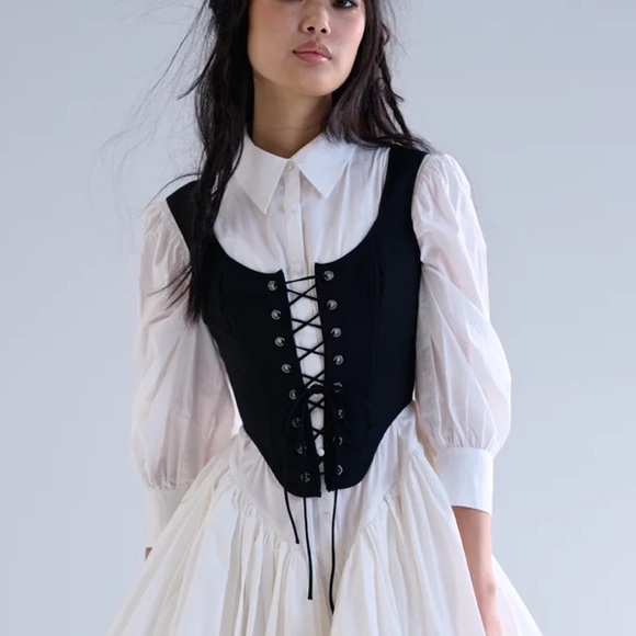 Selkie Red Floral Dress with corset - Picture 6 of 6